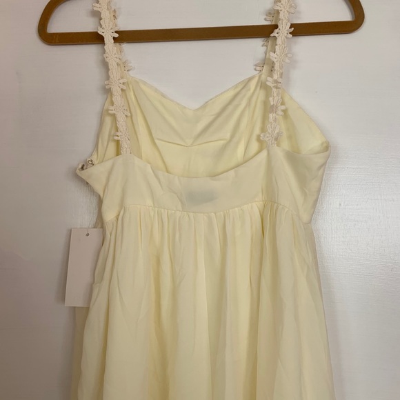 Light Yellow / Cream Mini Dress Babydoll - Picture 4 of 5